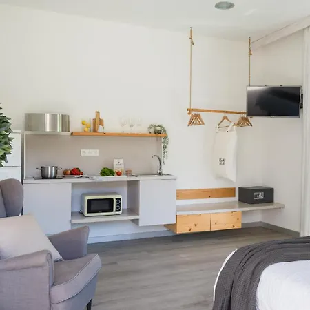 Catalina Hotel 3*