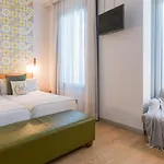 Catalina Hotel